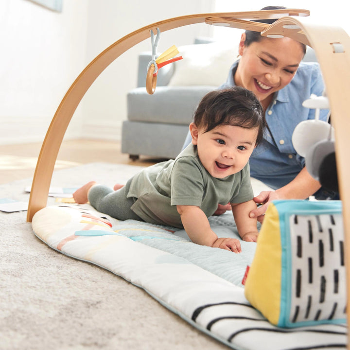 Interactive learning - Skip Hop Montessori play gym for infants"