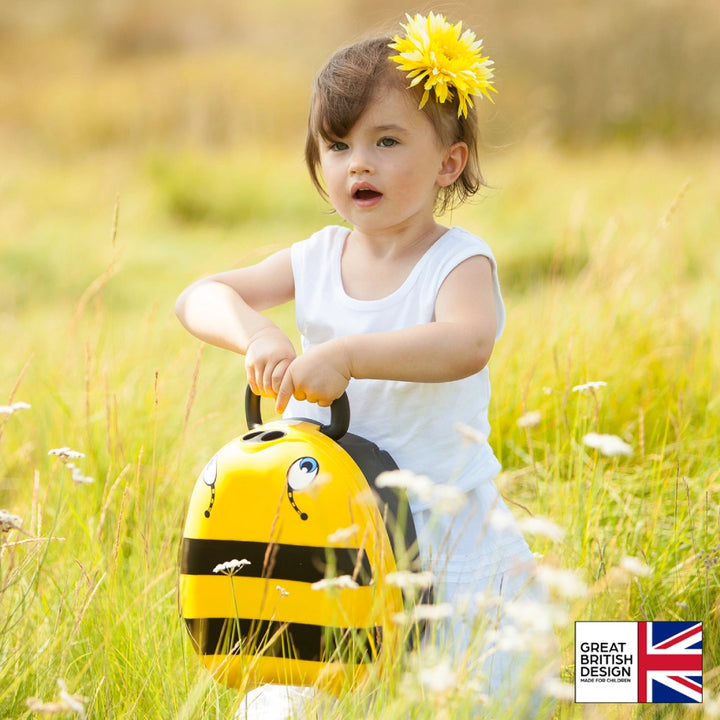 Travel potty: child-friendly design with a cute Bumblebee motif