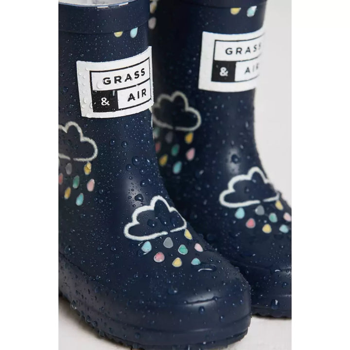 Navy Grass and Air Kids Wellies Color Change in Rain