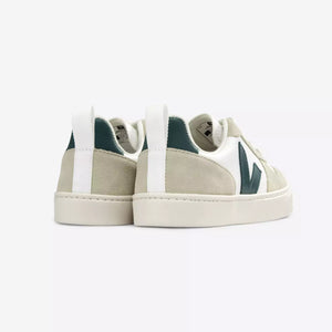 Sustainable sneakers: V-10 ChromeFree leather, recycled materials