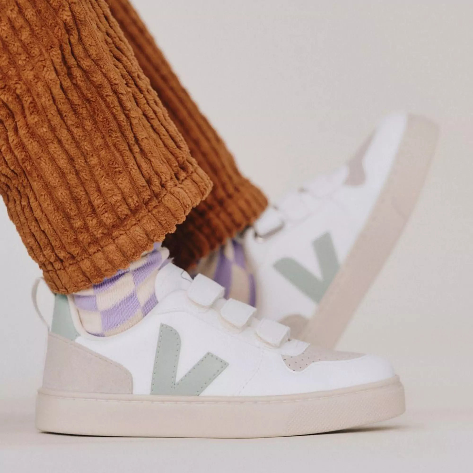 Veja Kids V-10 Velcro Trainers - White Matcha