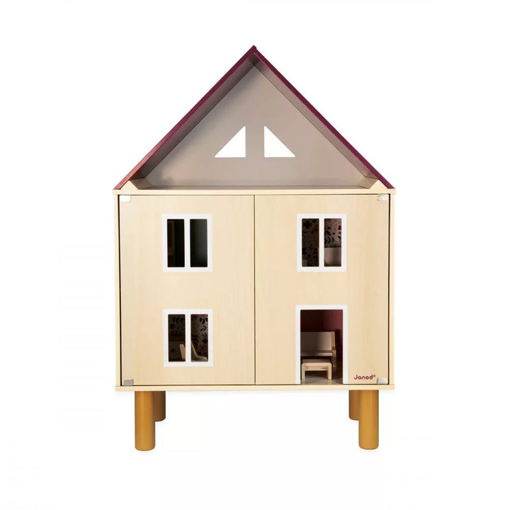 Showing wooden dollhouse