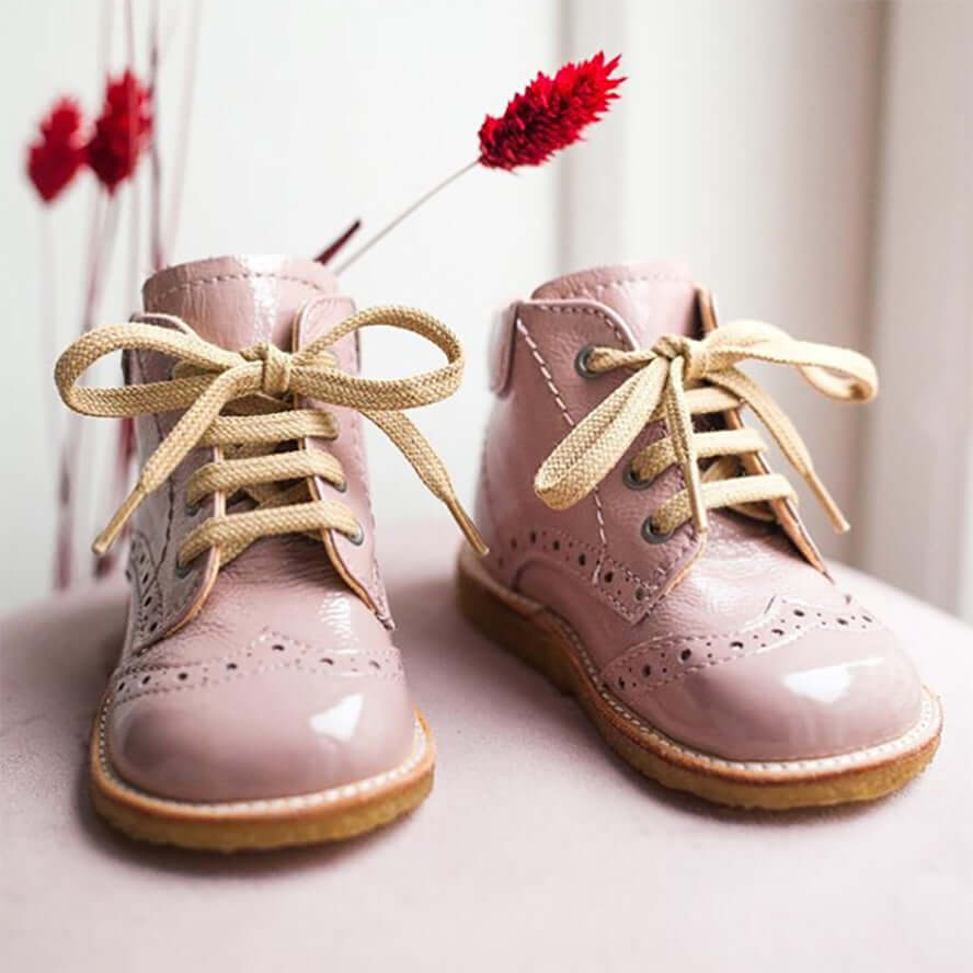 Front view of angulus starter noots with laces - rose