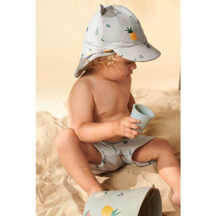 Kids sun hat with UPF protection